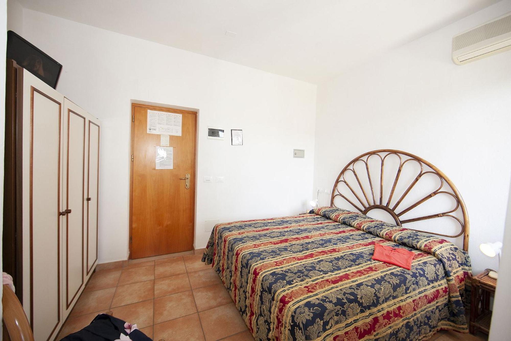 Hotel Santa Caterina マリーナ・ディ・カンポ エクステリア 写真
