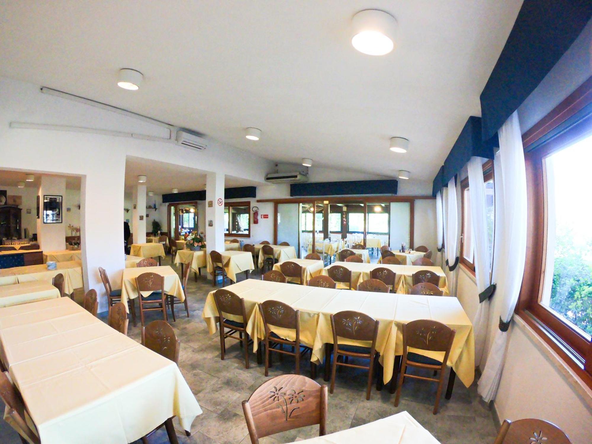 Hotel Santa Caterina マリーナ・ディ・カンポ エクステリア 写真